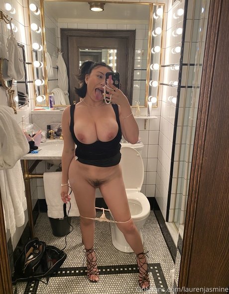 kitty wife onlyfans beautiful nude img