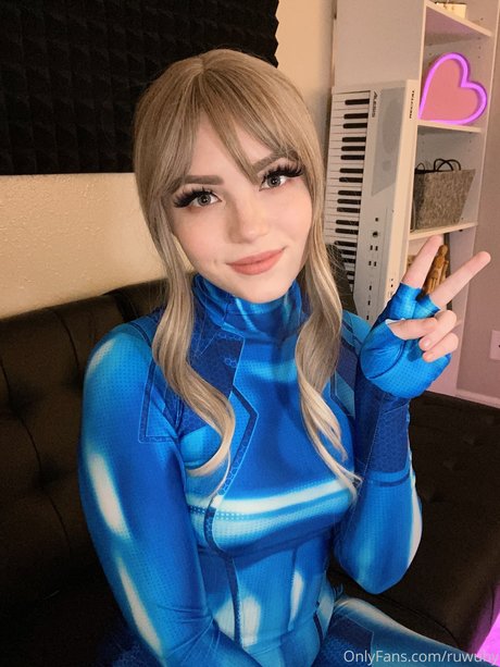 Anduwuby star picture
