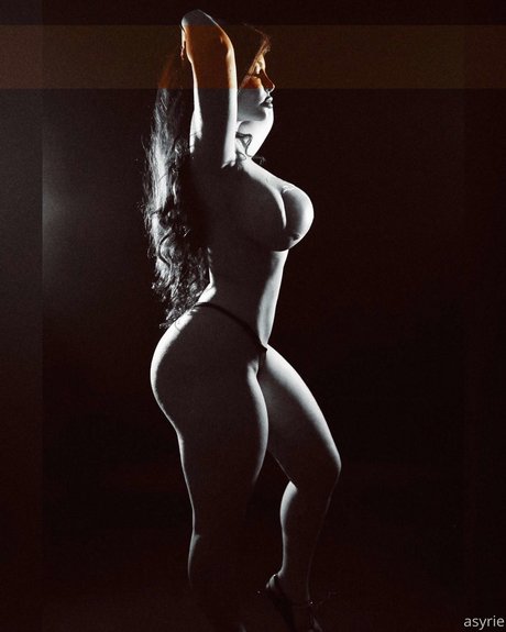 Asyrie sexy star img