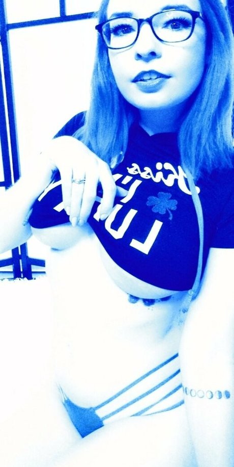 tiny ass onlyfans beautiful porn pic