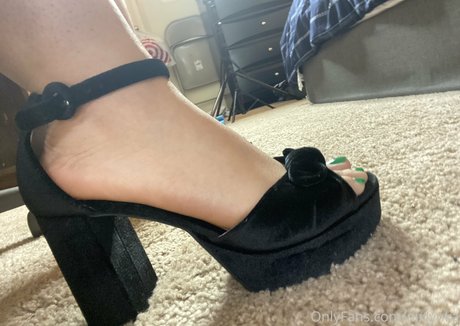 tight teen pussy onlyfans erotic photo