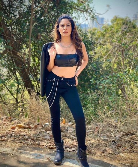 Surbhi Chandna free model image