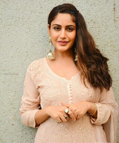 Surbhi Chandna xxx pornstar gallery