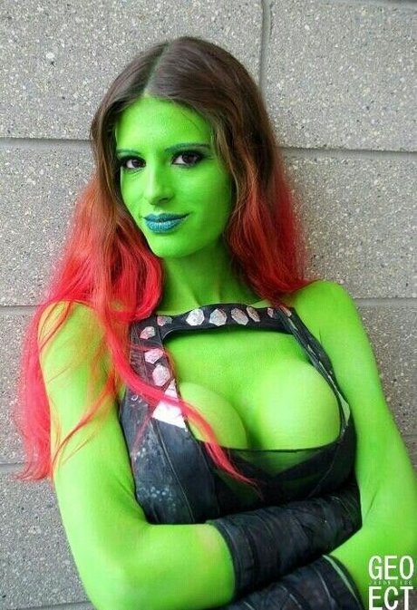 Kay Pike Bodypainter porn actress img