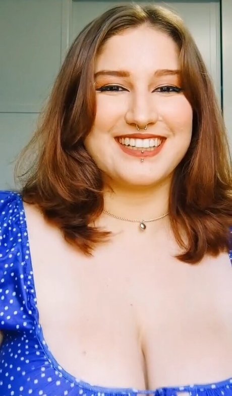 justmilli pornstar photo