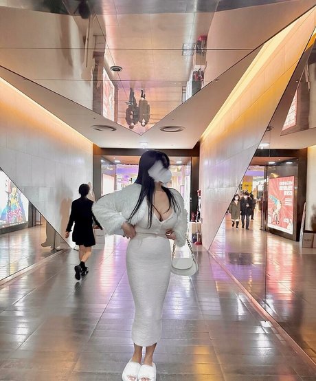 hairy granny onlyfans hot sex picture