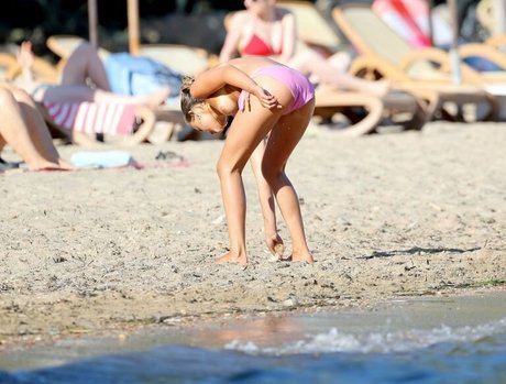 Amelia Windsor erotic pornstar image