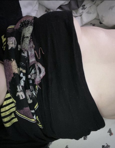 Mckenna Grant high quality actress pic