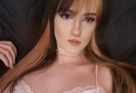 gamer onlyfans beautiful picture