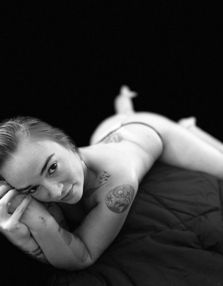 rosie lynn69 porn model img