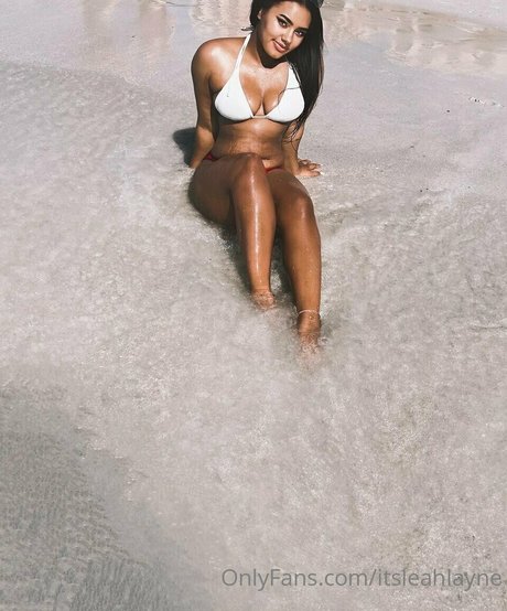 Leah Layne art model photos