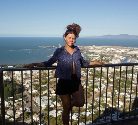 Raaniii exclusive actress photos