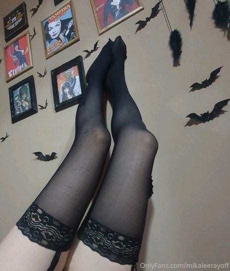 Mika Lee Ray sex model photo