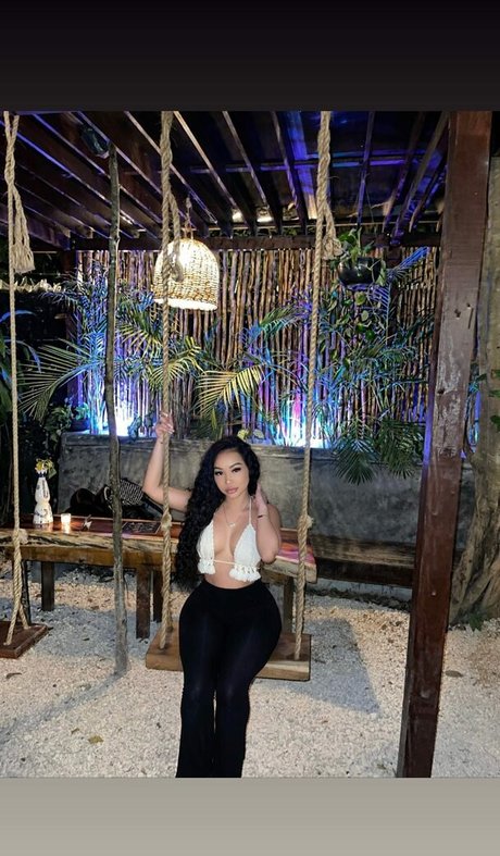 ohsoyoulily pornstar top photos