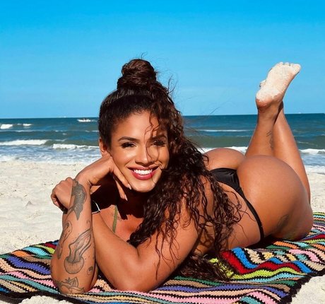 Dhullyana Dutra pornstar naked galleries