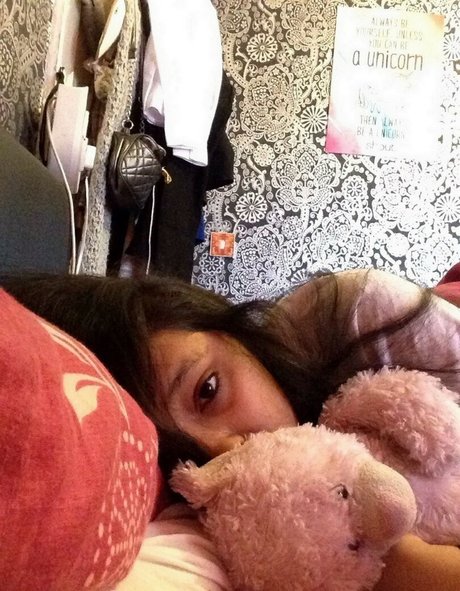 Sumi Gosh model erotic img