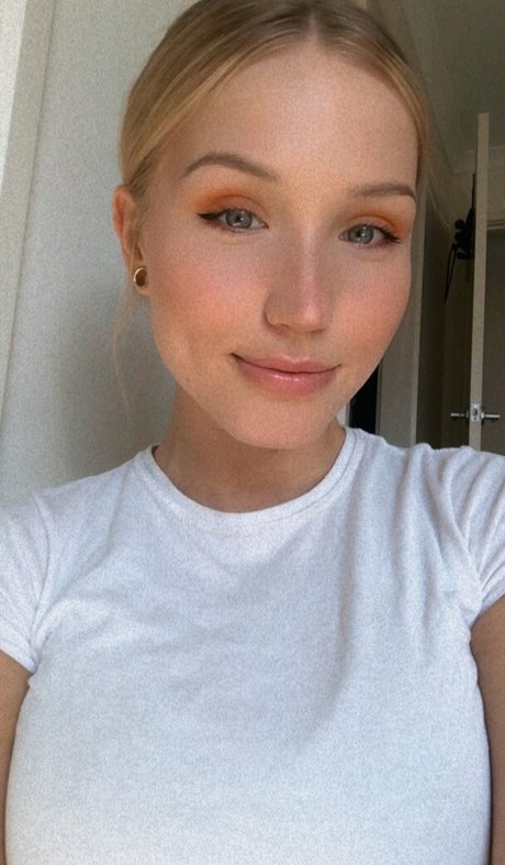 QAEKZ nice pornstar images