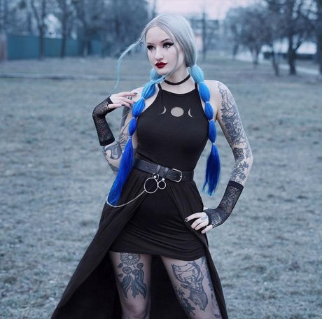 BlueAstrid sexy star gallery