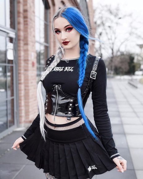 BlueAstrid naked star images