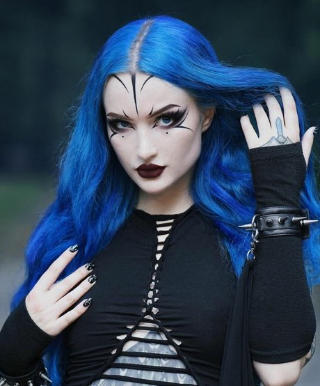 BlueAstrid nude pornstar pic