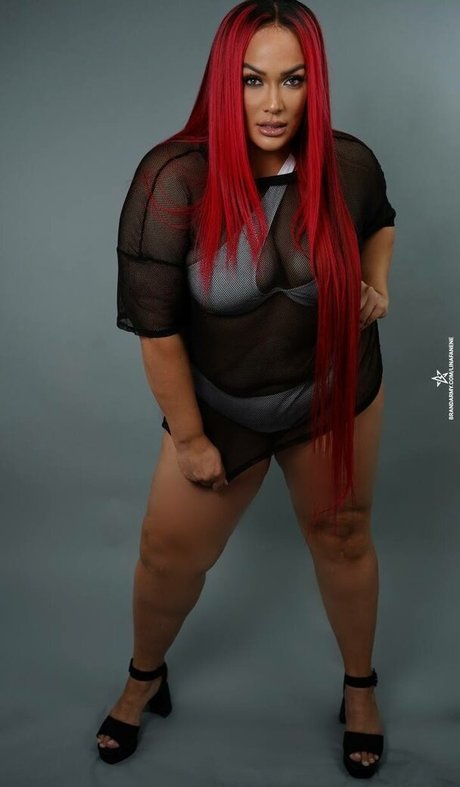 Lina Fanene star free gallery