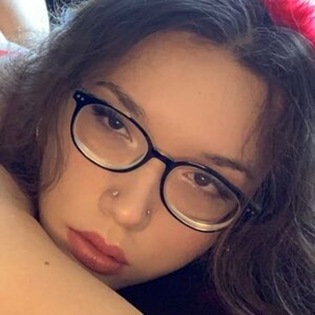 XOLewd art model photo
