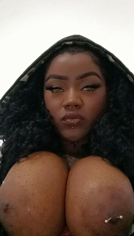 Leka E Juu nudes actress photos