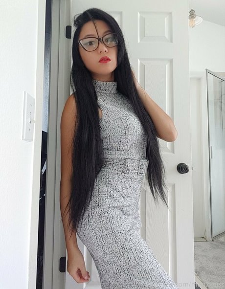 Manic miss nude star img