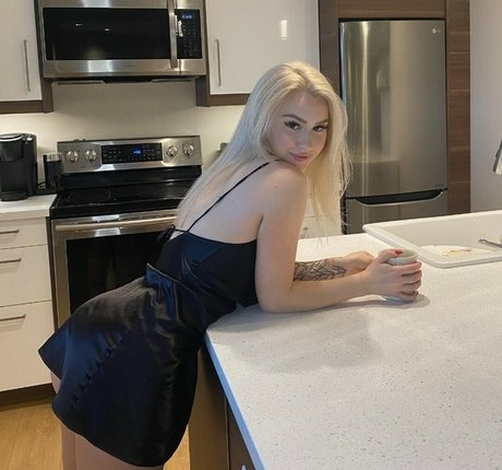 Elena Fleur pretty pornstar photo