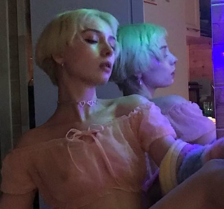 Ewa Green nice pornstar images