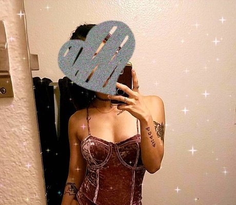 lesbians onlyfans pretty photos