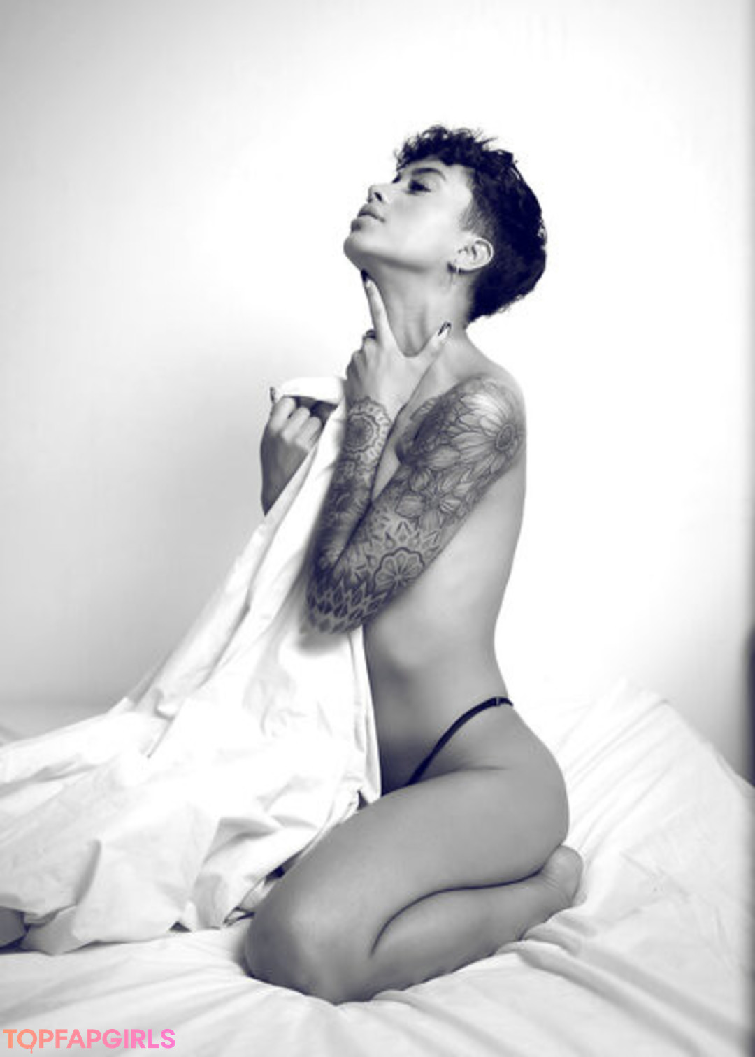 sucking big cock onlyfans beautiful xxx images