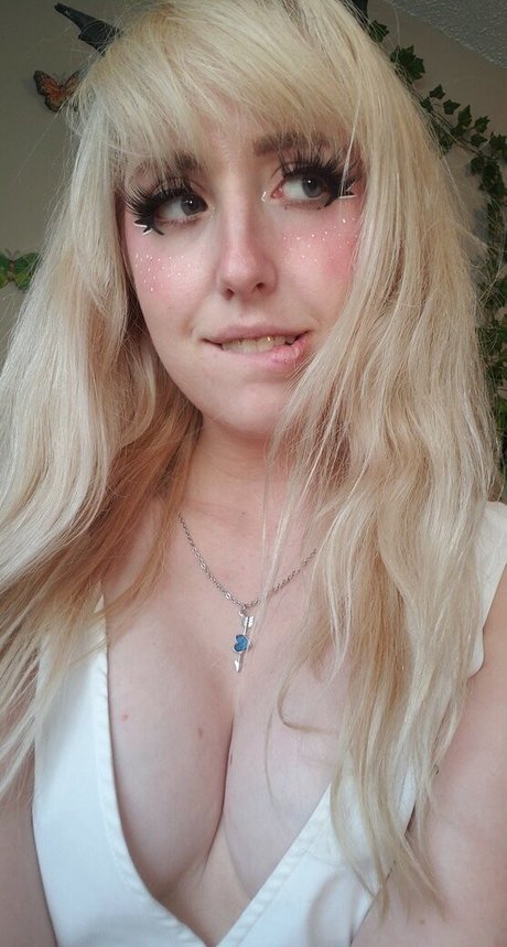 big tits midget onlyfans free naked pictures