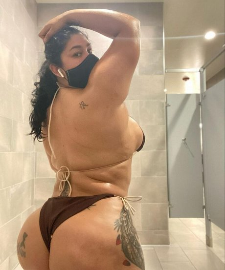 beautiful face onlyfans free photos