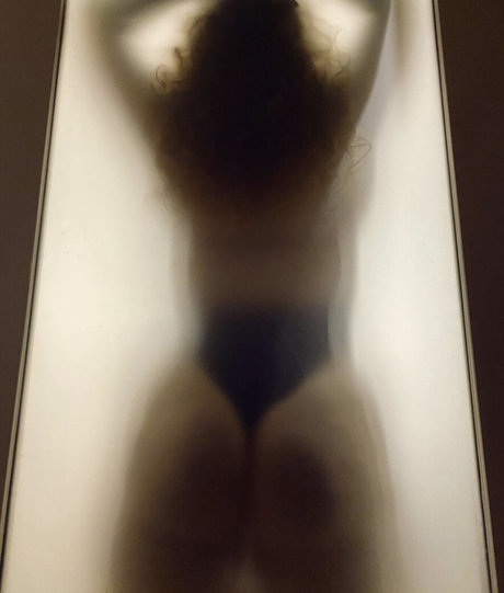 Emily Fowler erotic model pic