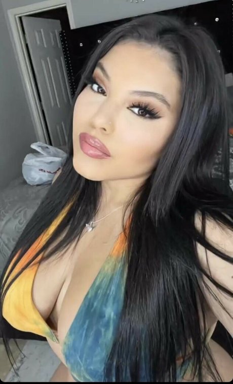 Nattbabe model nude picture