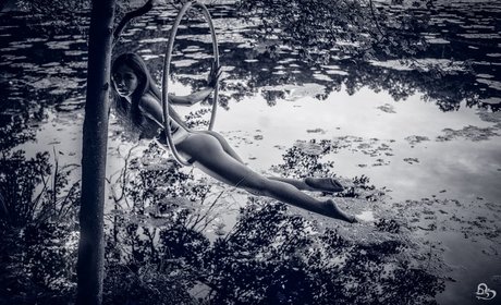 Joeykim nudes model picture