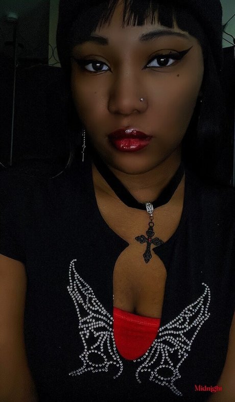 sierraemari model nice image