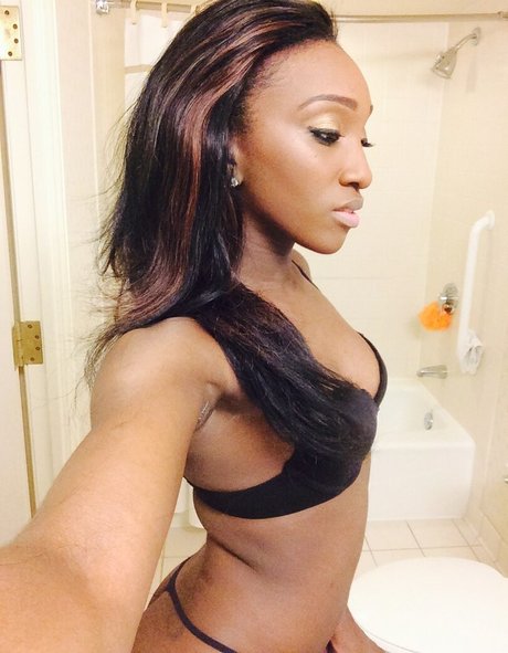 popular trans onlyfans free sex pic