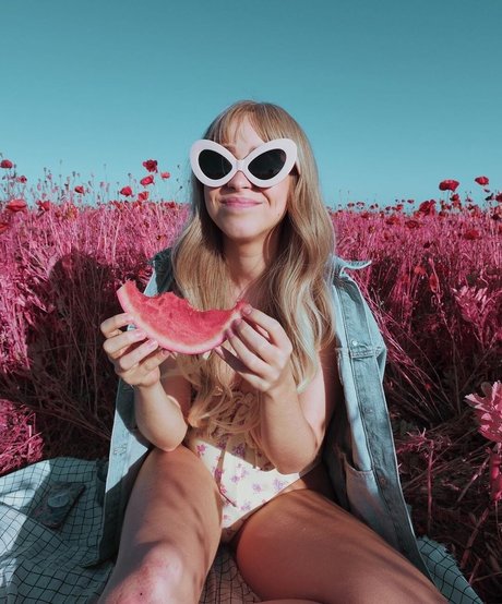 Musicalethan pornstar best pic