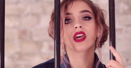 Musicalethan nude model galleries