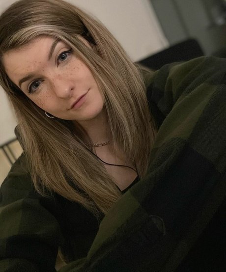 Lumenti xxx actress img