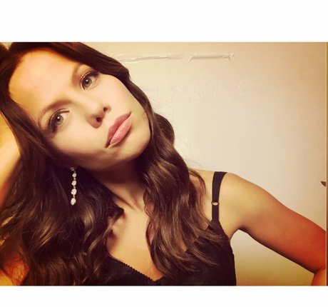 Tammin Sursok pornstar naked pics