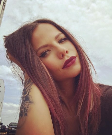 Tammin Sursok pornstar nude pics