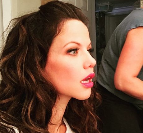 Tammin Sursok beautiful actress img