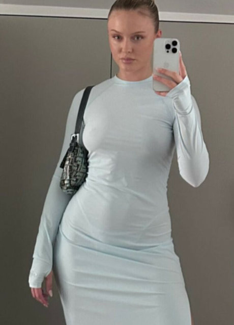 69 ex girlfriend onlyfans erotic photos