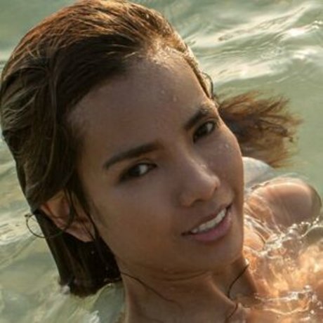 Maya Myra model best images