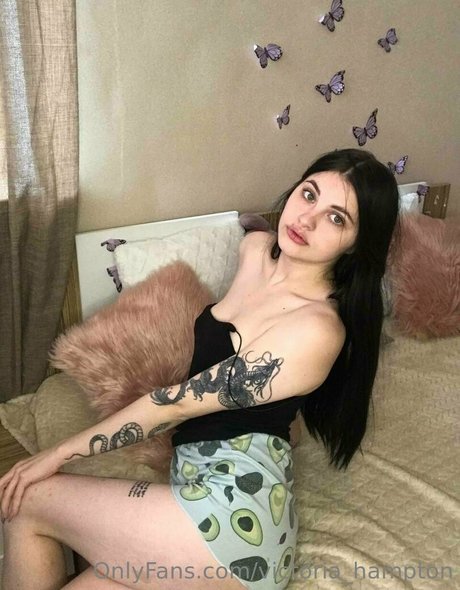 victoria hampton pornographic model photo