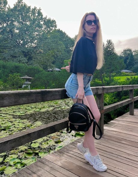 ASMR MOOD pornstar exclusive archive