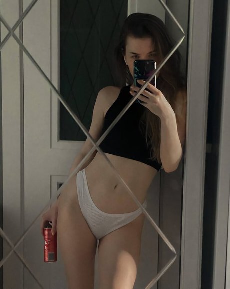 ASMR MOOD model hd pics